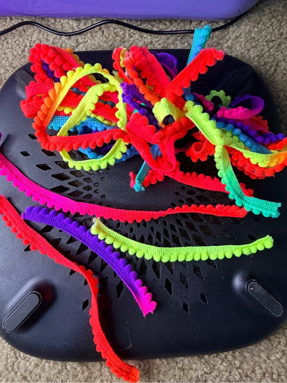 Colorful Pom Trim Garland for Party Decorations - Multicolor